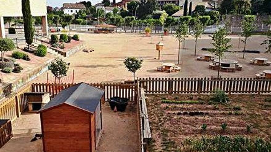 La part del pati de l&#039;escola Barnola d&#039;Avinyó on es farà l&#039;ampliació