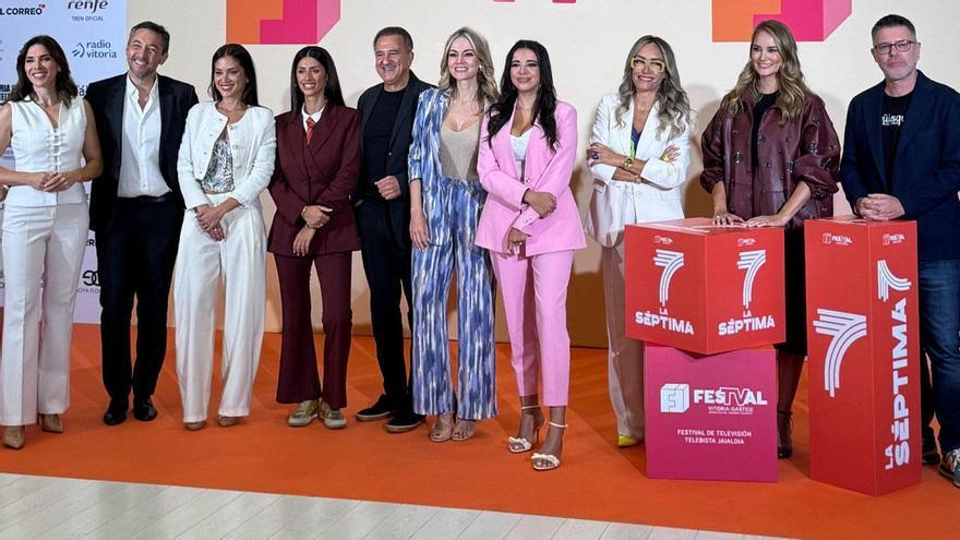 La Séptima irrumpe con nueve grandes fichajes y una ambiciosa declaración de intenciones: "Queremos ser útiles"