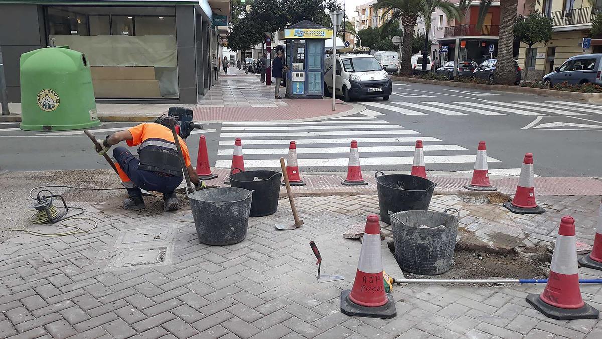 Obras fuente avenida Mancomunitat de Puçol.