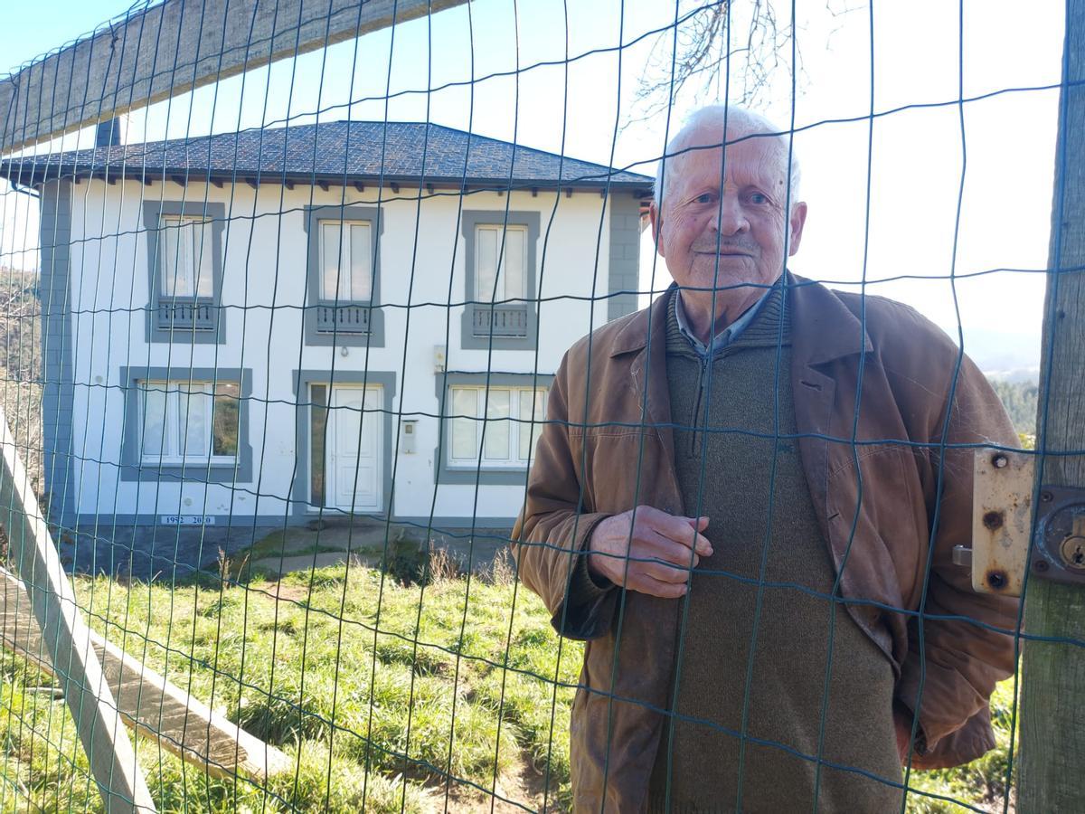 En imágenes: Así se recuerda el gran incendio de El Franco en la zona cero de la catástrofe