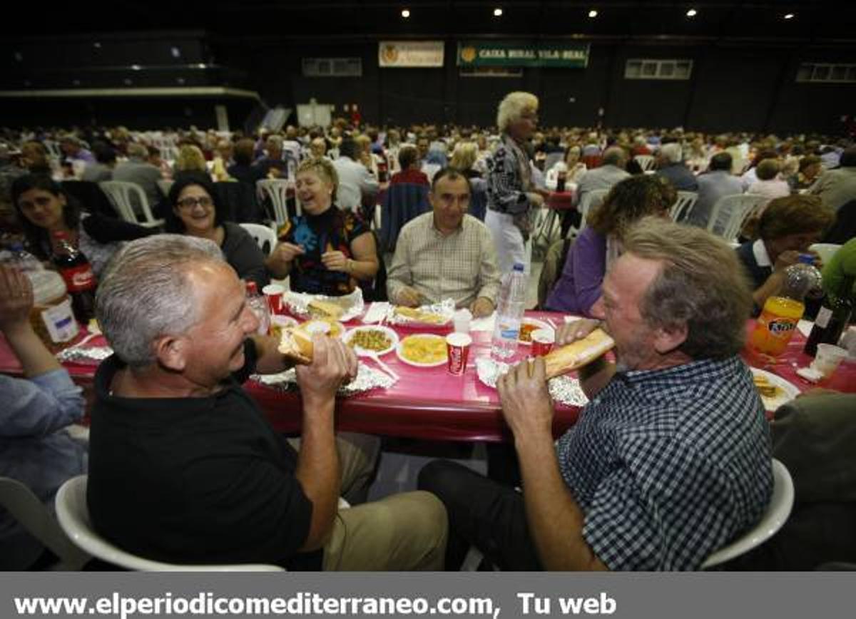 GALERÍA DE FOTOS - Cena de hermandad en las fiestas de Vila-real