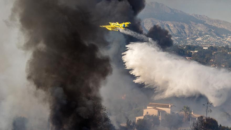 Multas de hasta 45.000 euros por infracción al volar un dron en el incendio de Benidorm