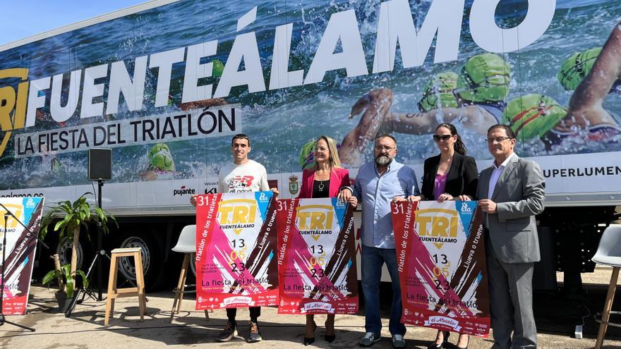 El Triatlón de Fuente Álamo regresa tras tres años con 900 participantes