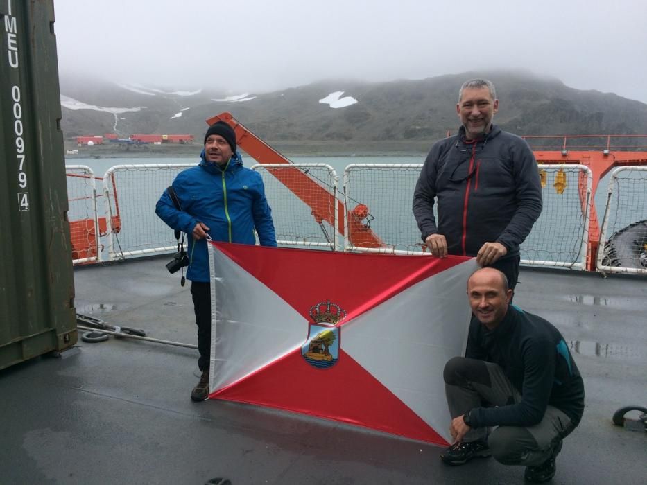 La ciencia viguesa ondea en la Antártida