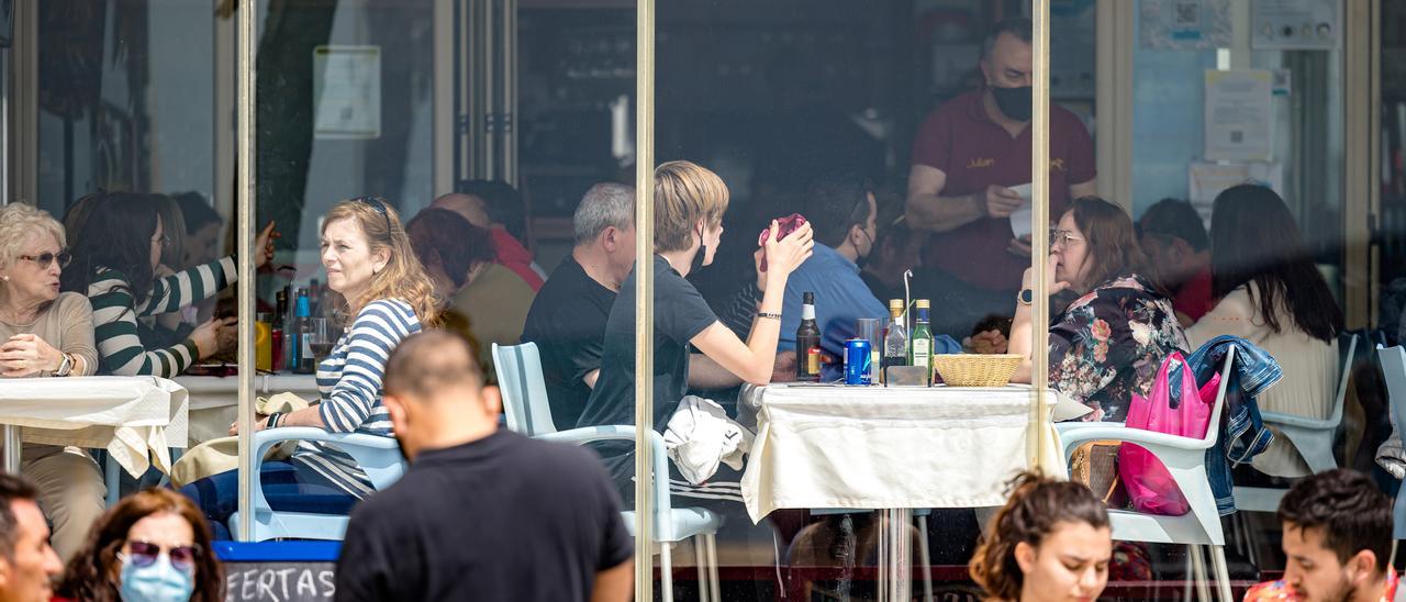 Un restaurante de la zona de Benidorm, sector que sigue creciendo con fuerza.