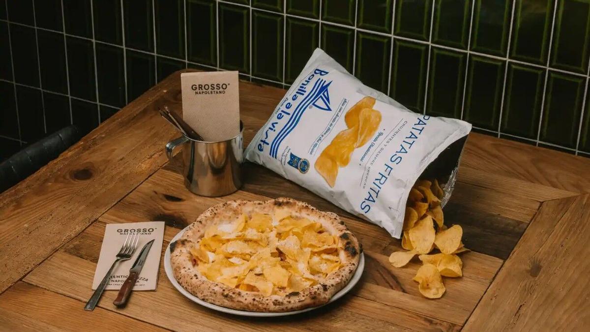'La Frita Bonilla', la nueva pizza de edición limitada de Grosso Napoletano con patatas Bonilla.