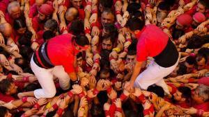 Un estudi mesura la calor màxima a què se sotmeten els castellers