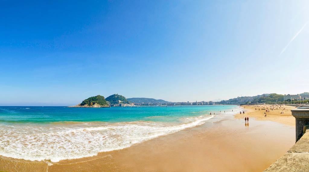La Playa de la Concha, en San Sebastián, es otra de las preferidas por los viajeros.