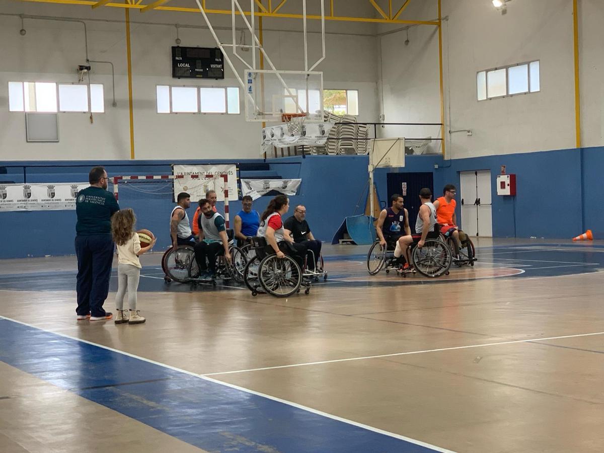 Concentración del equipo de baloncesto en silla de ruedas ADIP-UPV, en el Genovés.