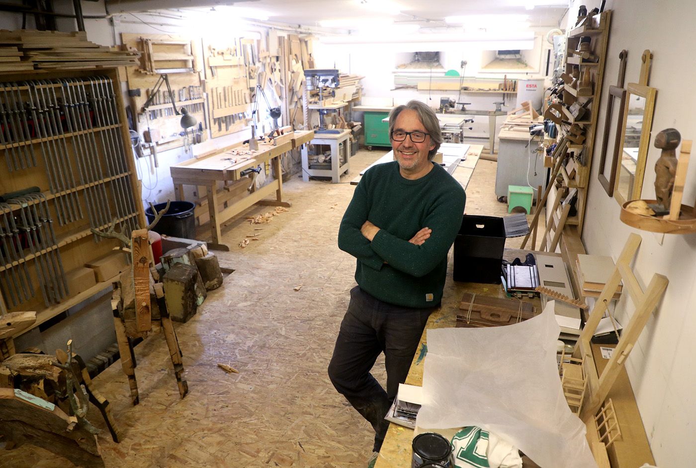 Frank Buschmann, el artista que dialoga con la madera