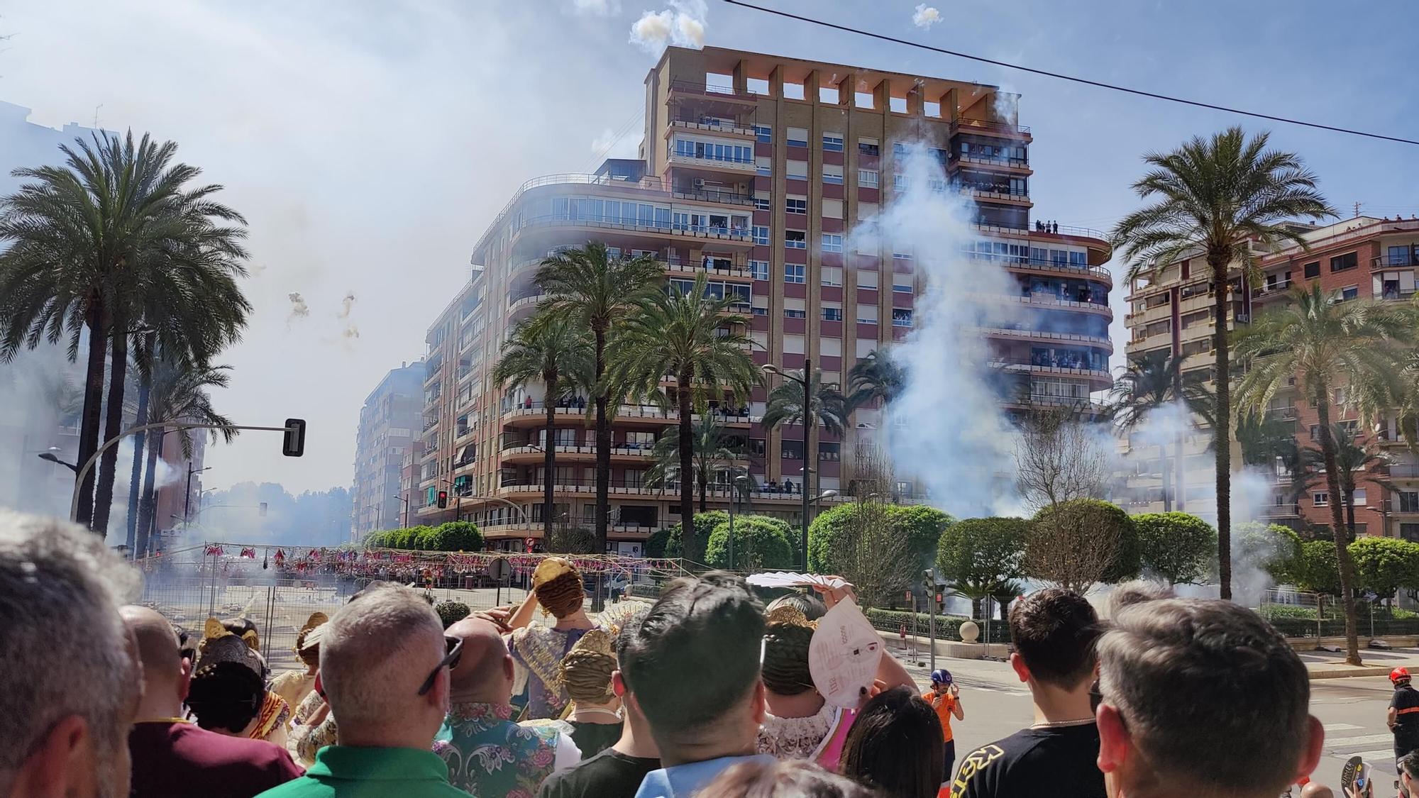 La 'mascletà' de Alzira del 17 de marzo en imágenes