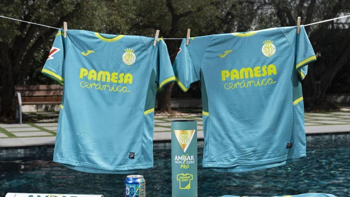 La tercera equipación del color verde del Villarreal 2026/27.