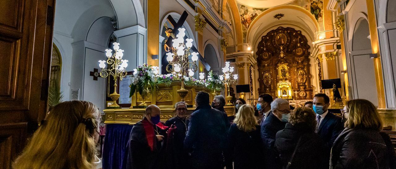 La lluvia ha obligado a suspender la procesión del Nazareno, que tradicionalmente sale el Miércoles Santo a las calles de Benidorm.