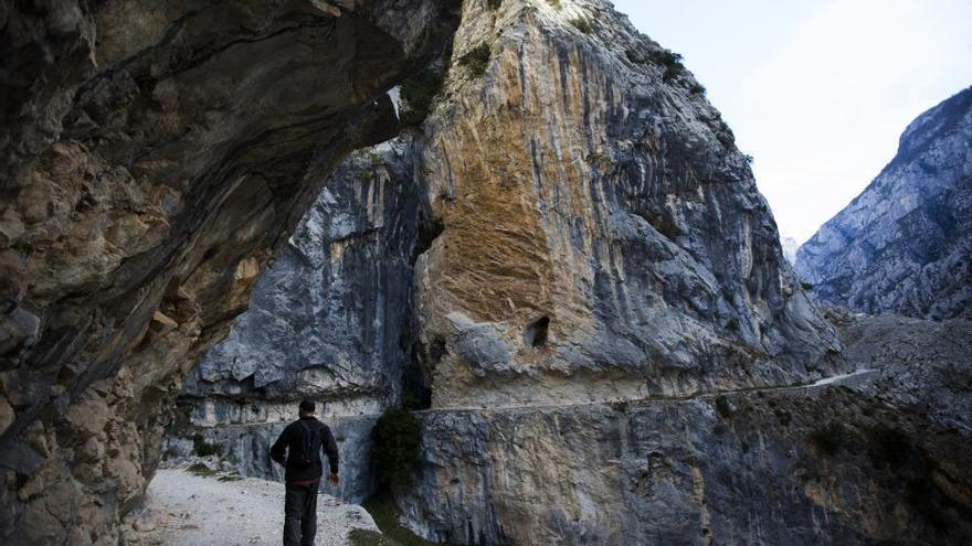 Fallece un excursionista ruso de 63 años cuando hacía la Ruta del Cares