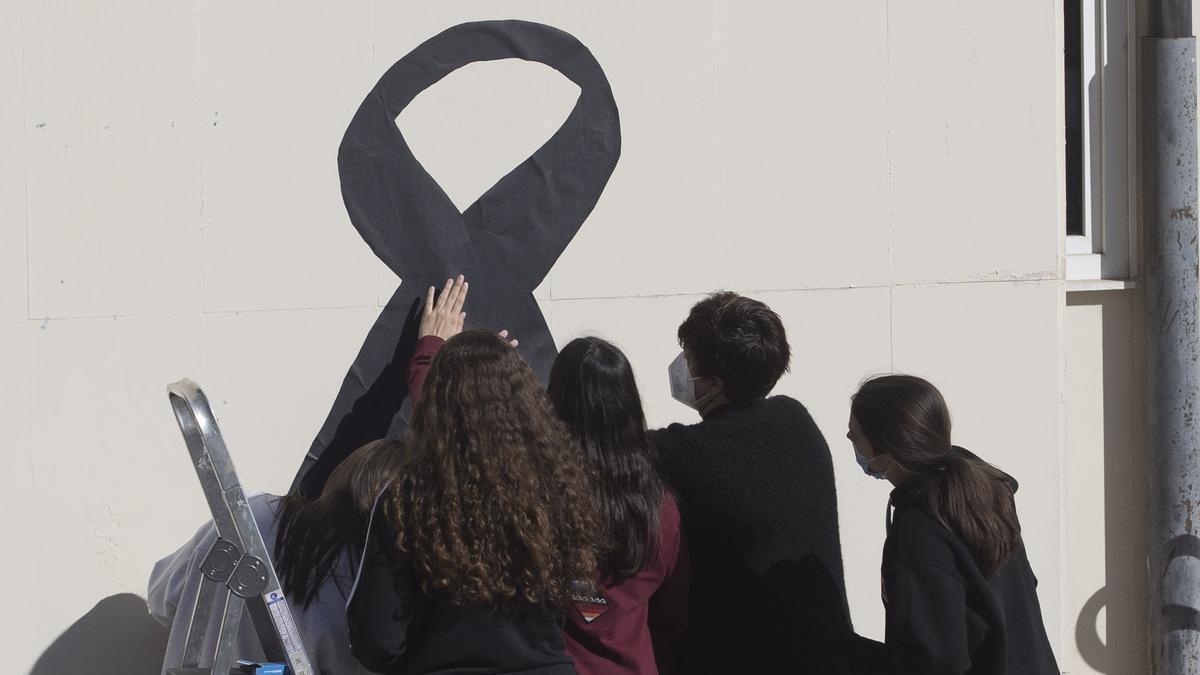 Homenaje a Erika en el IES de la Ería, la niña asesinada en Oviedo