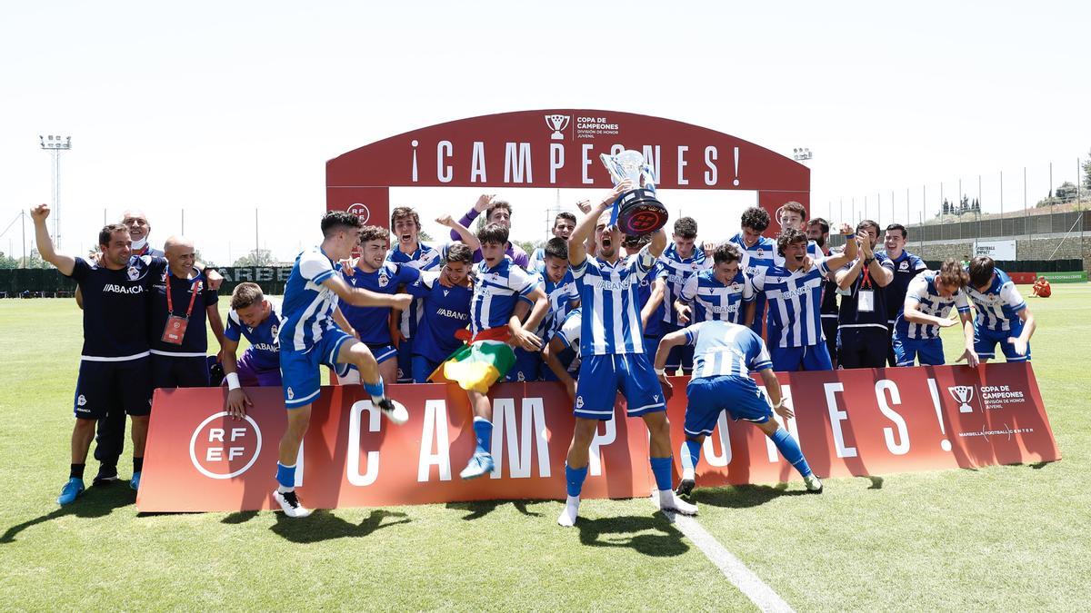 El Dépor le gana al Barcelona la final de la Copa de Campeones y es el mejor juvenil de España