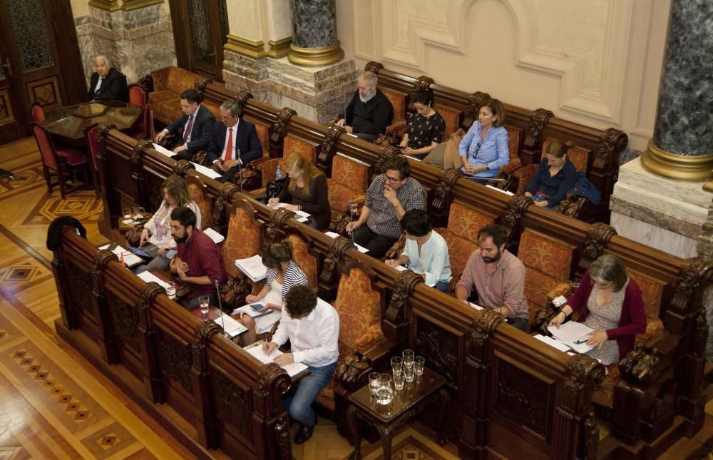 Pleno municipal celebrado el lunes, 5 de junio de 2017.