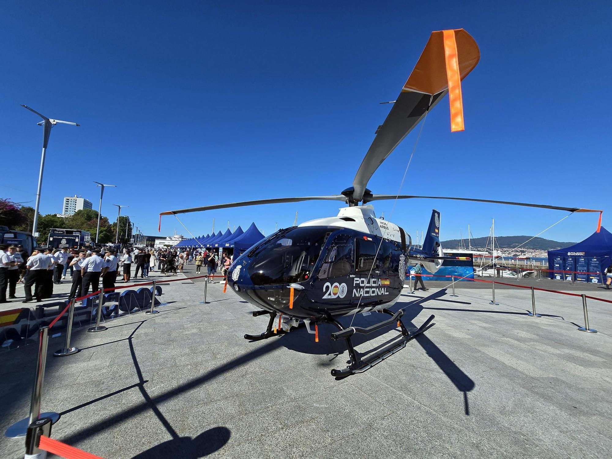 Vigo inaugura con la "Exposición de Medios" las celebraciones del Día de la Policía Nacional