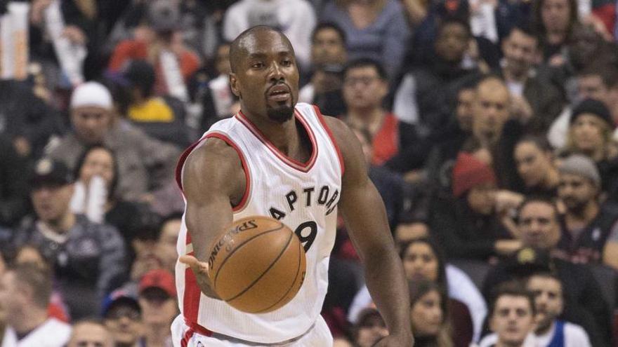 Un gran Ibaka no impide la derrota de los Raptors