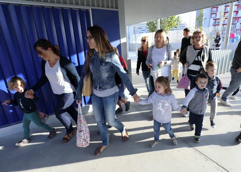 Primer día de clase en el nuevo colegio Parque Venecia