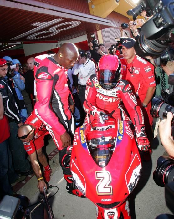 Michael Jordan en su visita a Cheste MotoGP