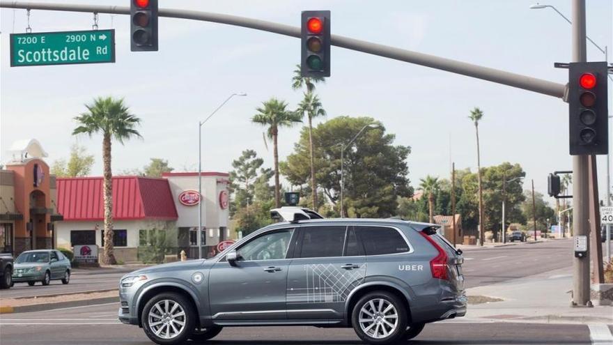 Una mujer muere atropellada por un vehículo de Uber sin conductor en Arizona