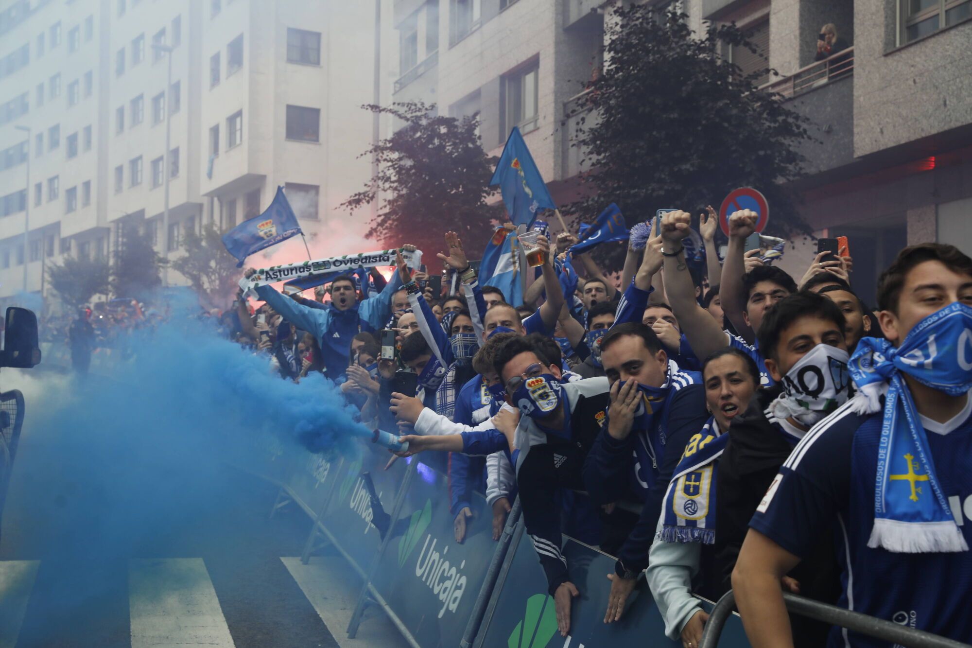 Así fue el recibimiento de la afición al Real Oviedo y toda la previa del último partido de la temporada