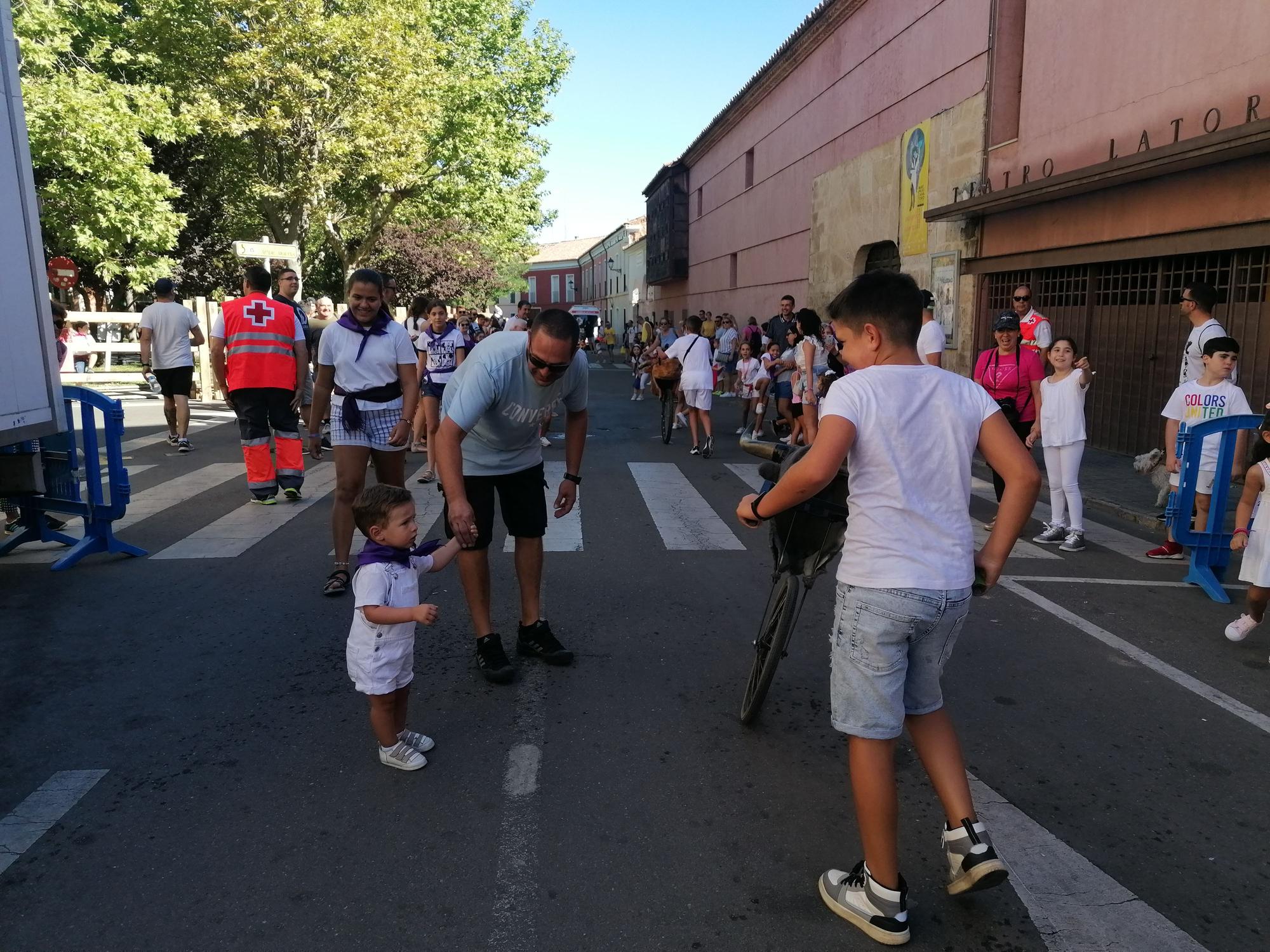 Los niños se suman a la fiesta en Toro