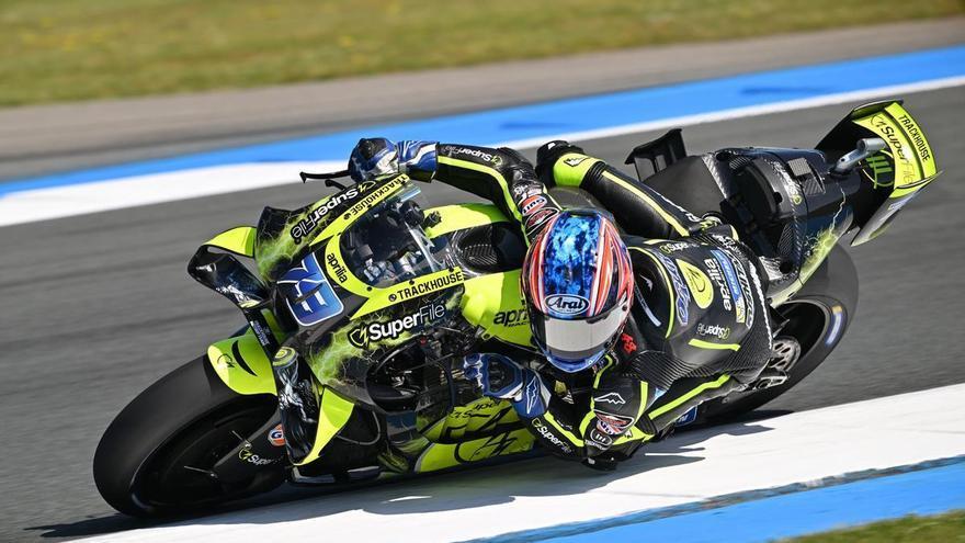 Jorge Martín recupera el liderato en Assen en la victoria de Ogura