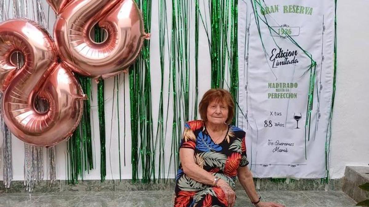 Mari Cruz en su 88 cumpleaños.