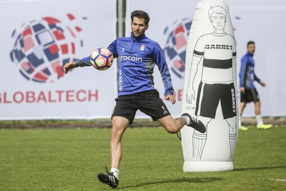 Entrenamiento del Real Oviedo en El Requexón