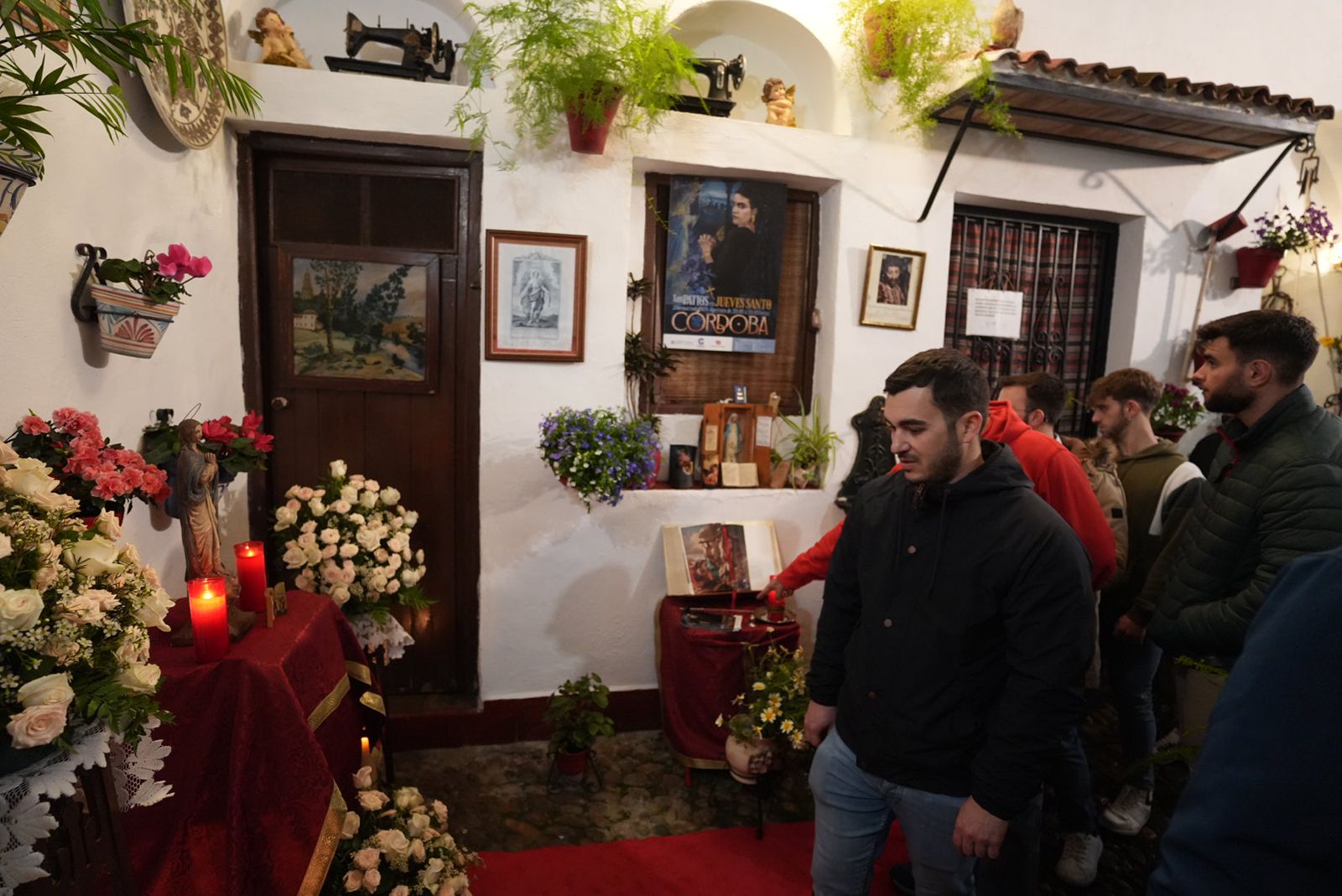 Diez patios de Córdoba abren sus puertas en este Jueves Santo