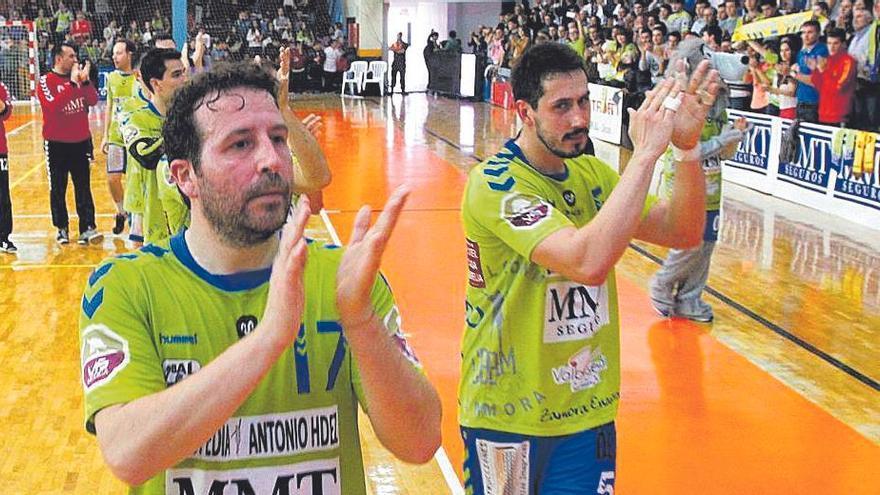 Iñaki Gómez, presidente del Balonmano Zamora: &quot;Mientras quede vida&quot;