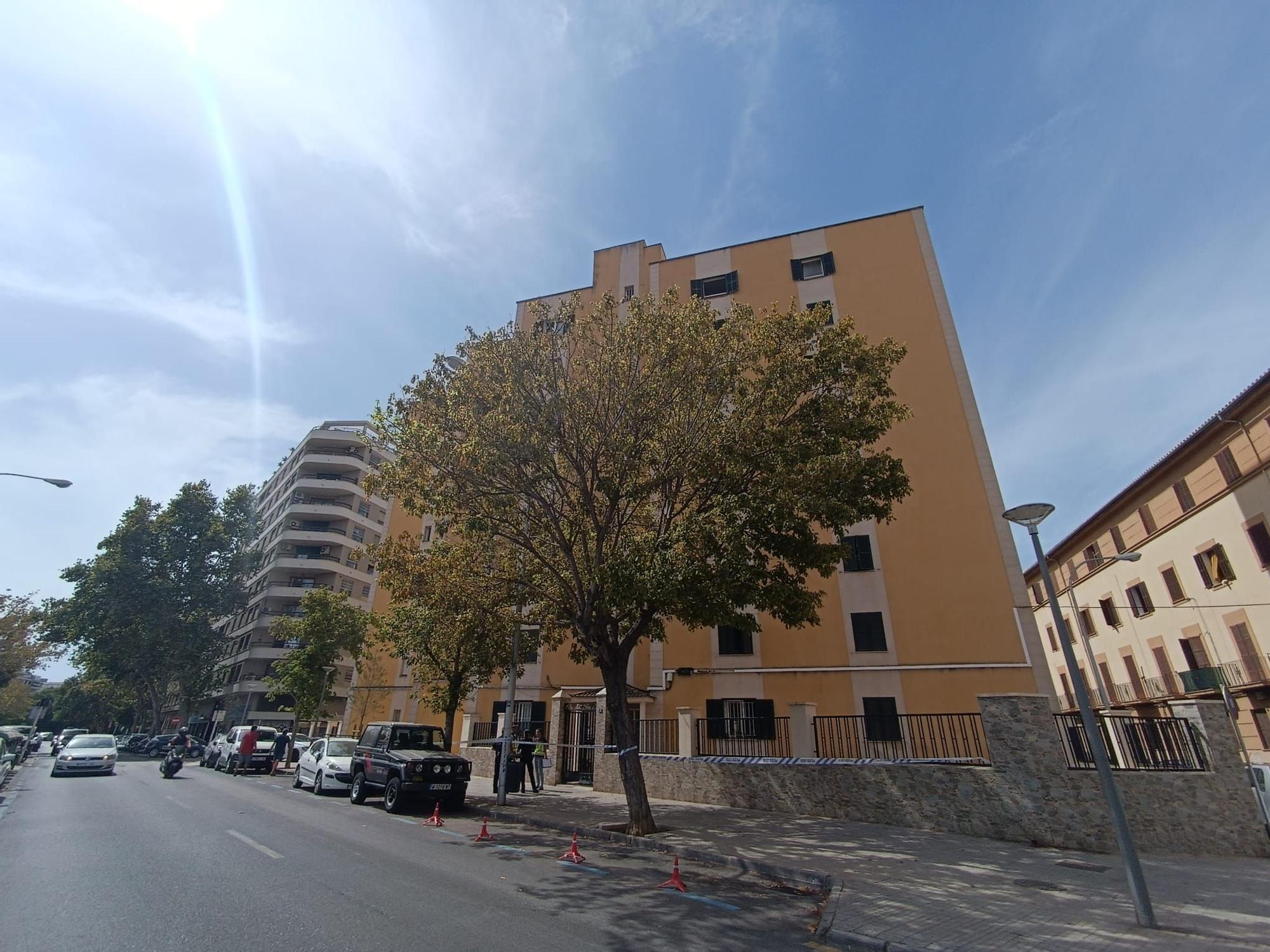 Fallece un joven de 22 años al precipitarse desde un séptimo piso de altura en Palma