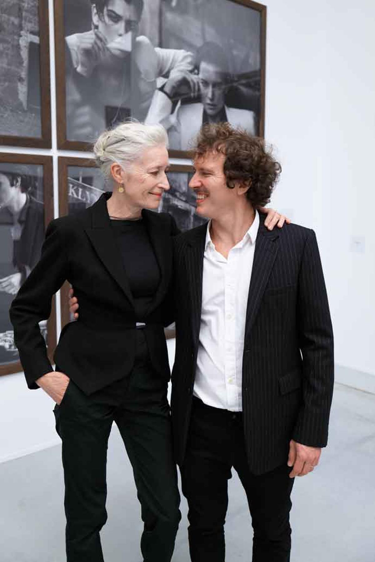 La modelo Marie Sophie Wilson y Benjamin Lindbergh.
