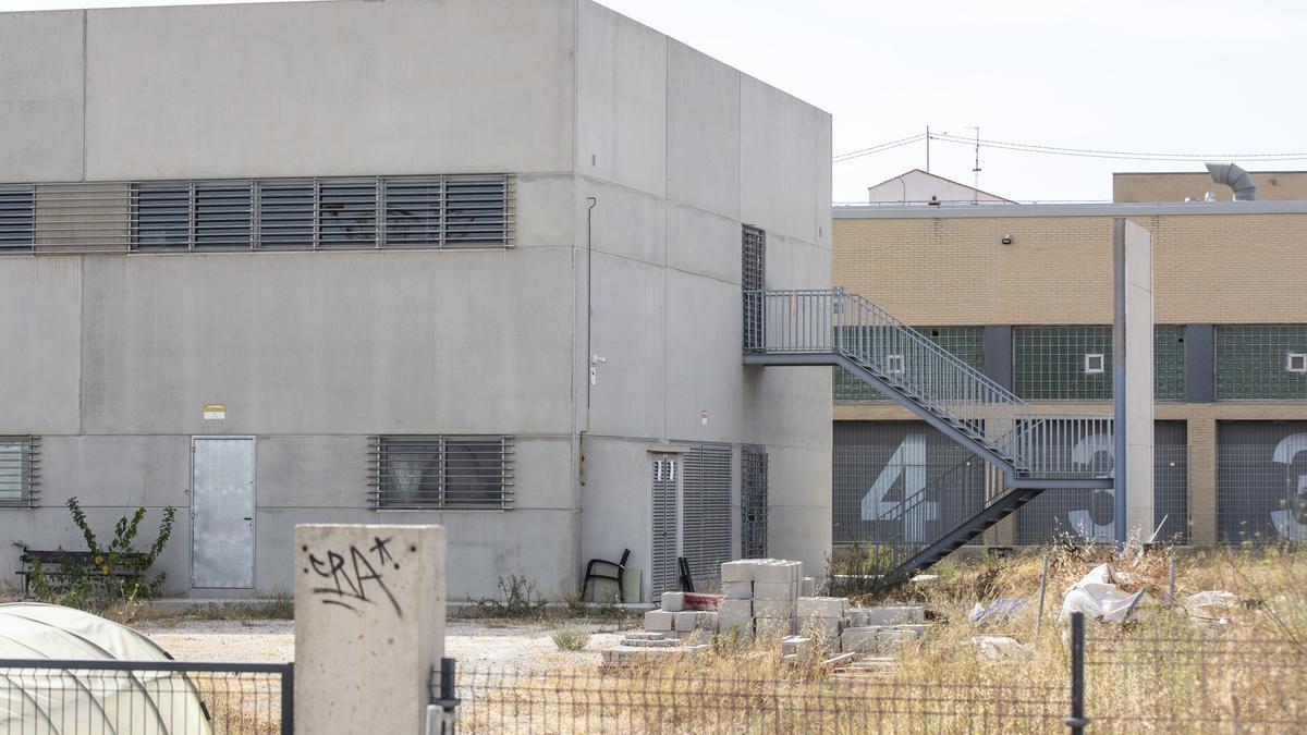 Naves de FP cerradas para el alumnado de Virgen del Remedio y sin iniciar la reforma