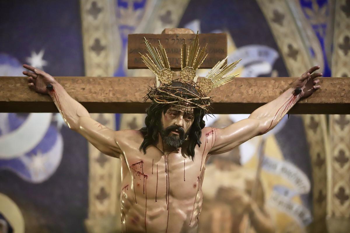 La Conversión reúne en su templo al barrio de Electromecánicas
