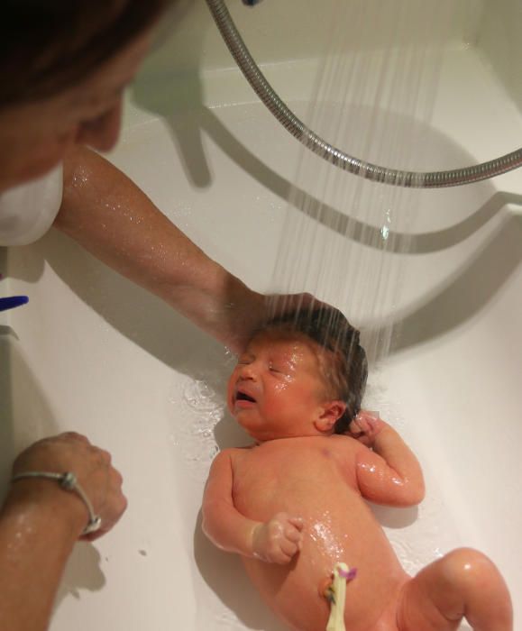 El baño que da vida en la Clínica Gálvez