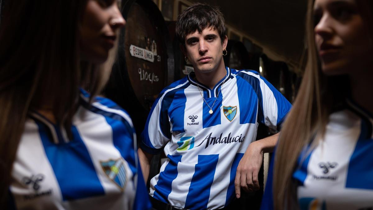 Así es la nueva camiseta RETRO del Málaga C.
