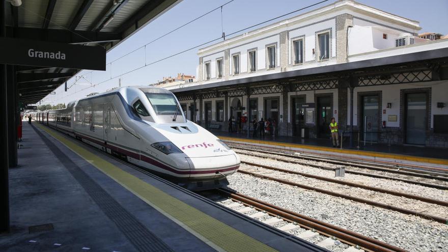 El AVE a Granada amplía las conexiones con Madrid y Barcelona.