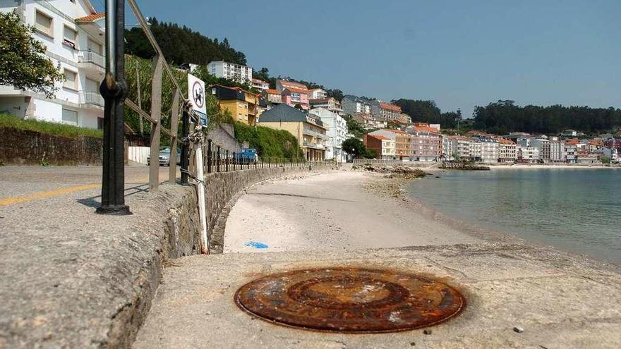 Raxó es uno de los puntos contaminantes de la ría al carecer de depuradora. // Gustavo Santos