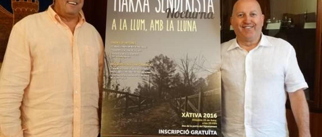 La marcha senderista nocturna marca un año más el inicio del verano en Xàtiva
