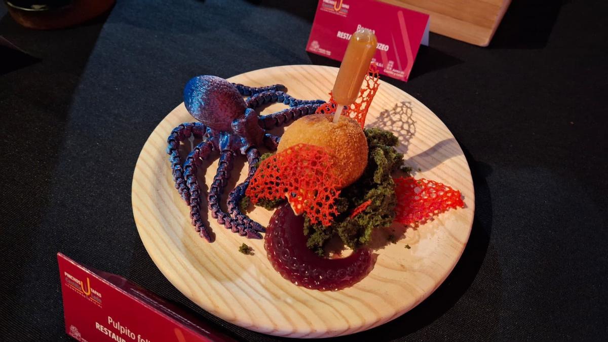 La tapa del concurso: un pulpo "azul"