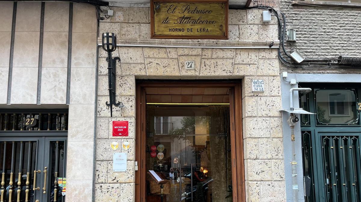 La puerta de entrada de El Pedrusco de Aldealcorvo.