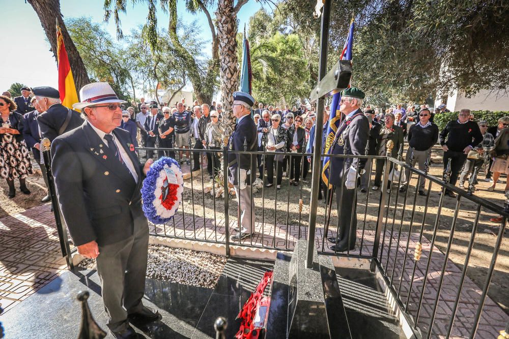 La comunidad británica de Torrevieja celebra el Po