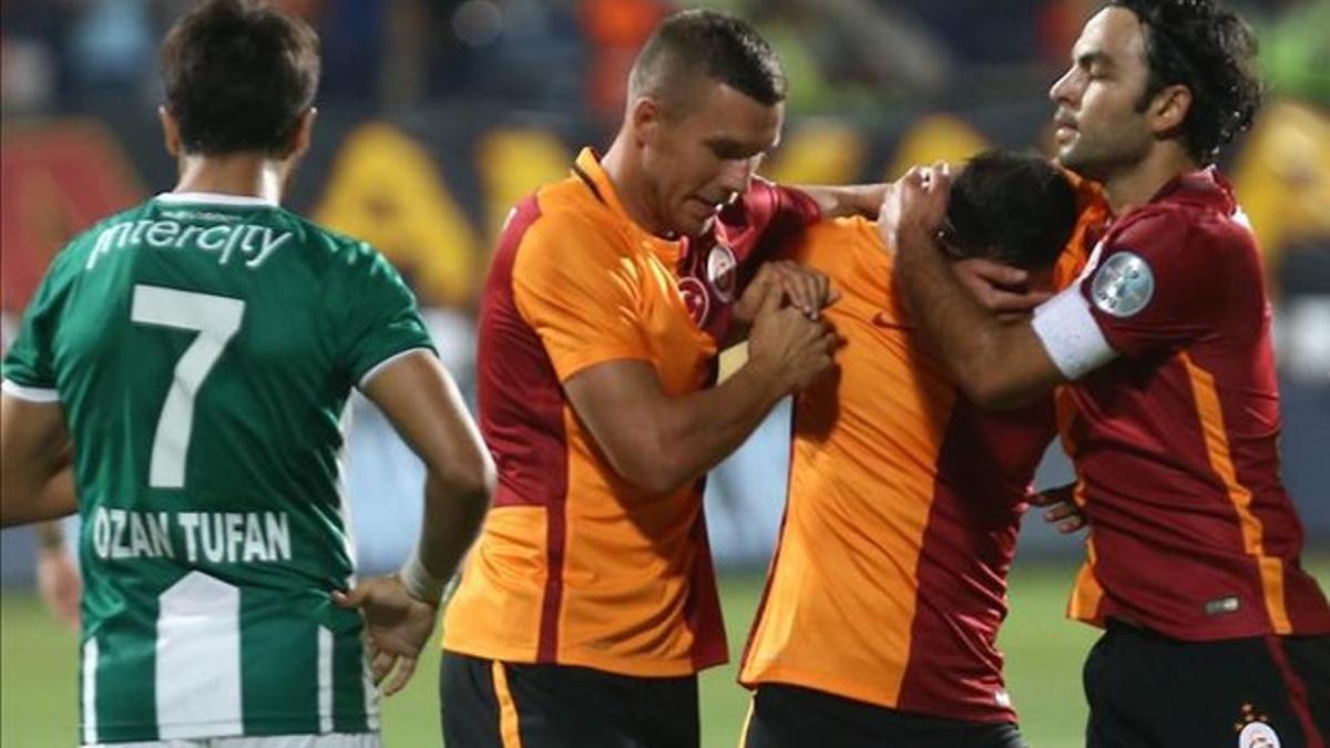 El Galatasaray no pudo con el colista