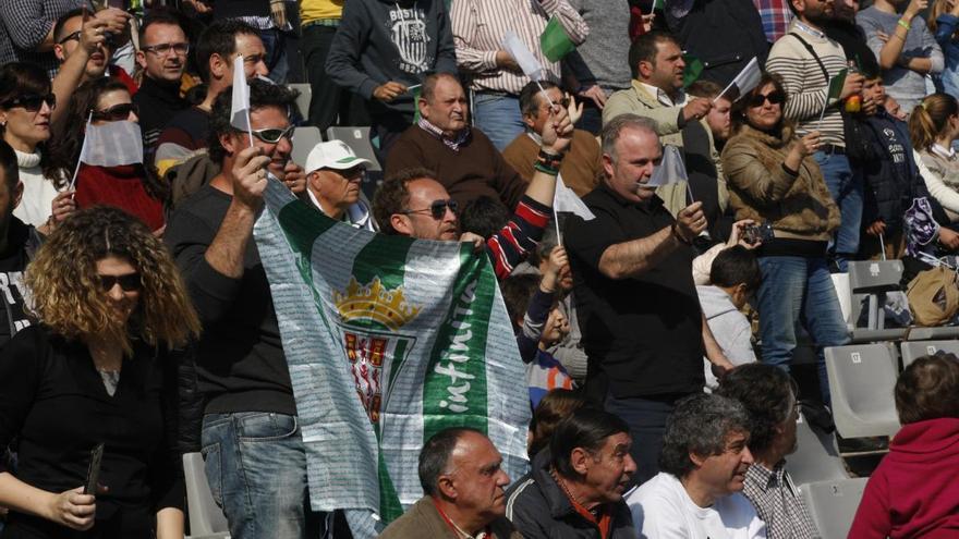 El Arcángel disfruta con la victoria del Córdoba