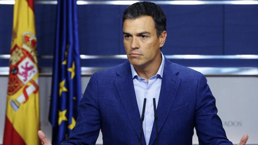 Sánchez considera una "tomadura de pelo" la rueda de prensa de Rajoy