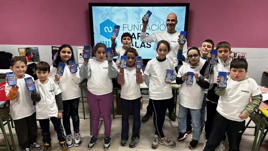 VÍDEO: La huella que Margarita Salas deja en los estudiantes de Valdés: de experimentos de laboratorio a visitas para conocer el impacto de la política en la Ciencia