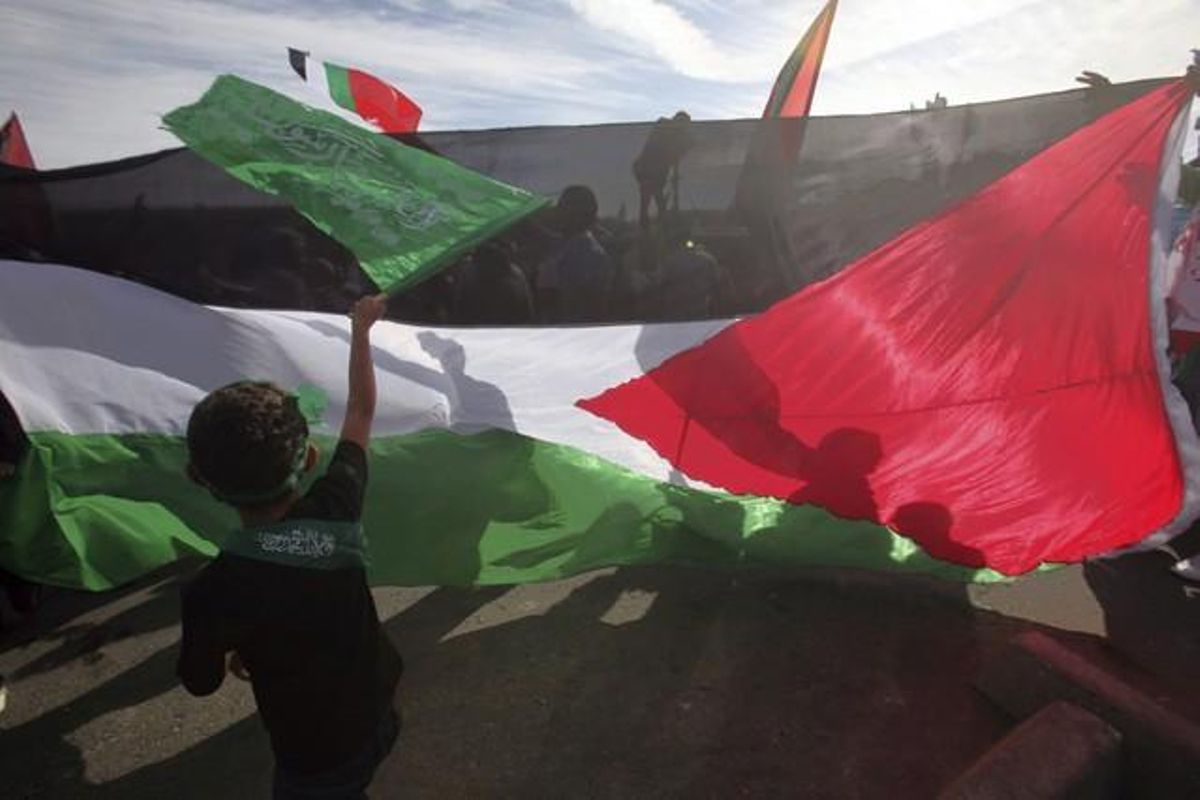 Palestins celebren l’alliberament de presoners que eren en una presó israeliana a Ofer, a prop del poble de Bitwania, Cisjordània.